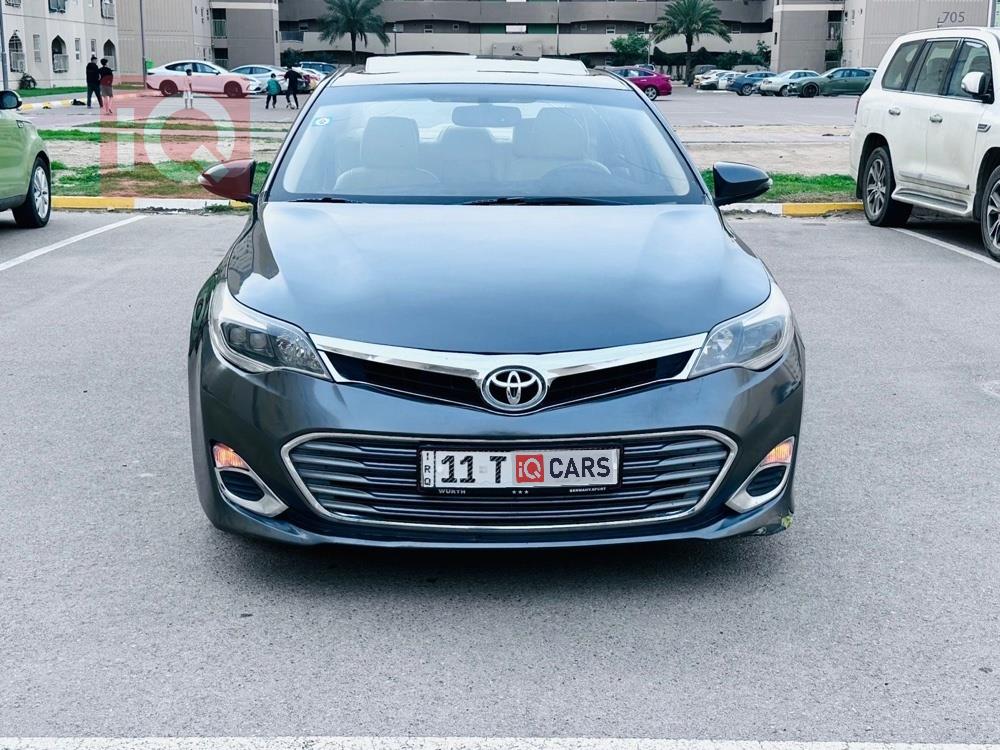 تويوتا أفالون